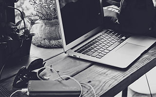 DG视讯官网平台沙特联-吉达联合3-2达曼协作6分领跑 本泽马传射佩雷拉破门+乌龙